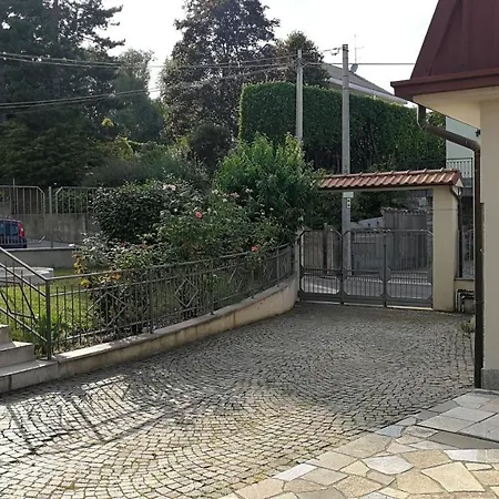 Tra I Laghi *